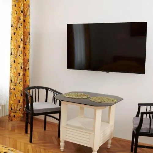 Apartment Klimtsuites Vienna Austria